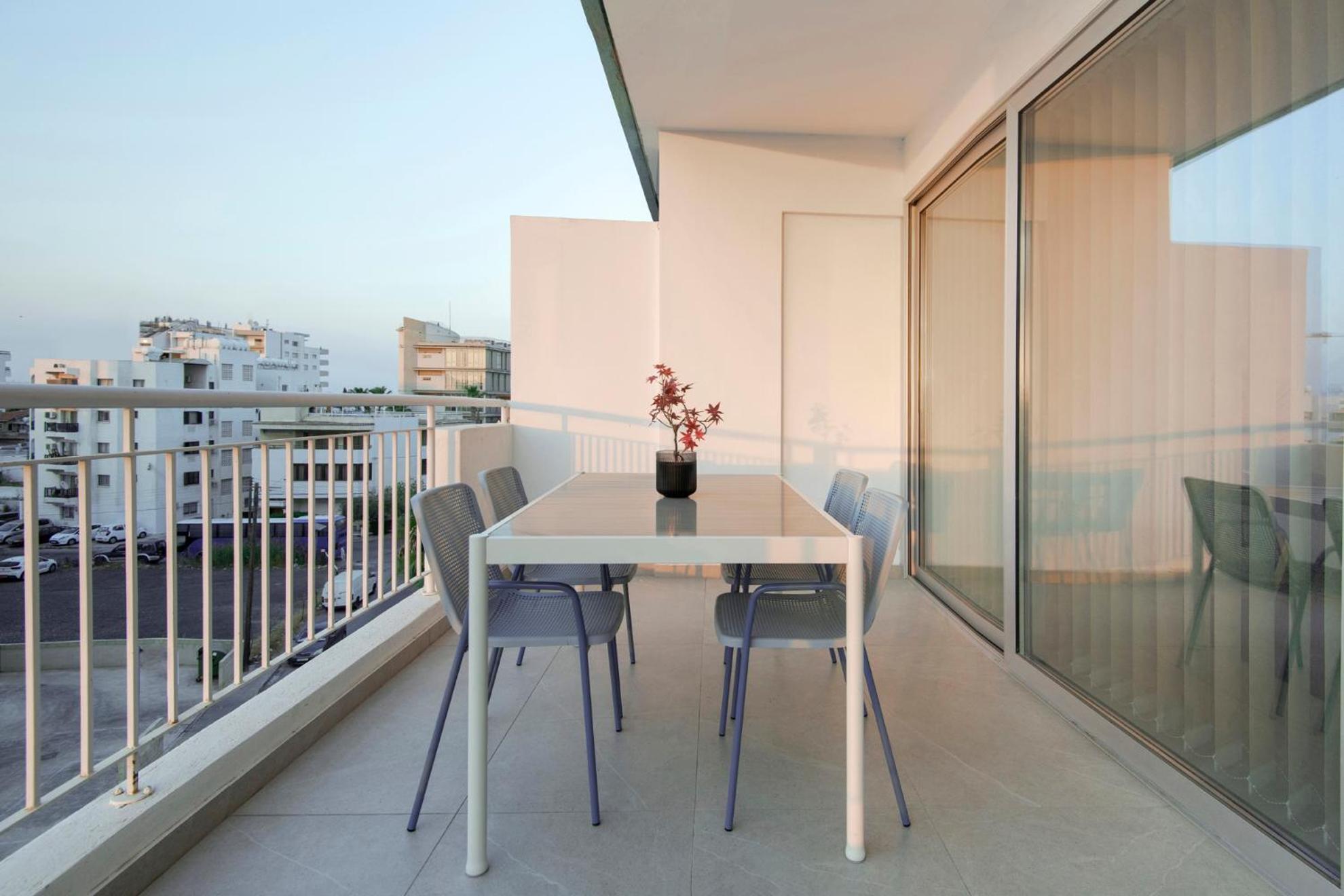Amazing Two Bedroom Apartment 拉纳卡 外观 照片